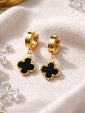 🎂Gold Hoop Earrings with Black Clover Drop